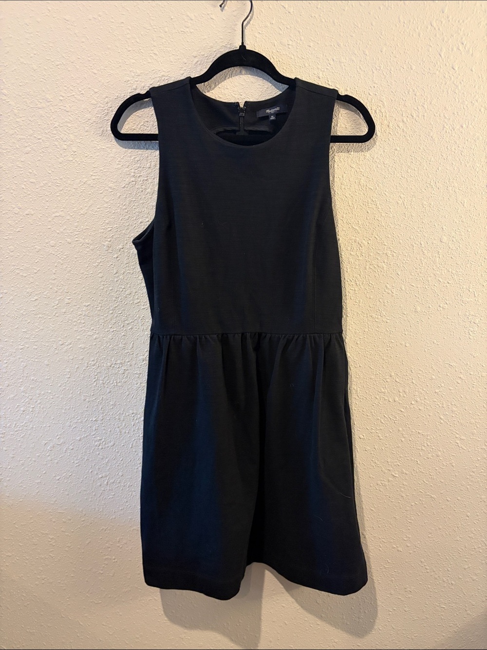 Madewell Black Sleeveless Shift Dress
